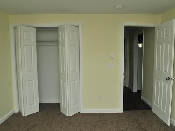 2nd image of 853 Main St #C