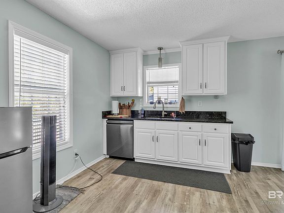5th image of 2067 Club House Dr