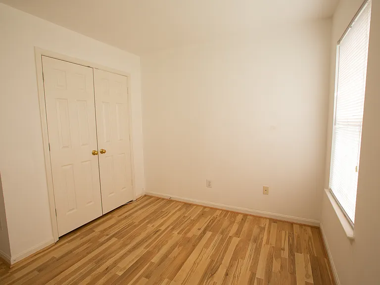2911 Jessica Ct — Photo 17