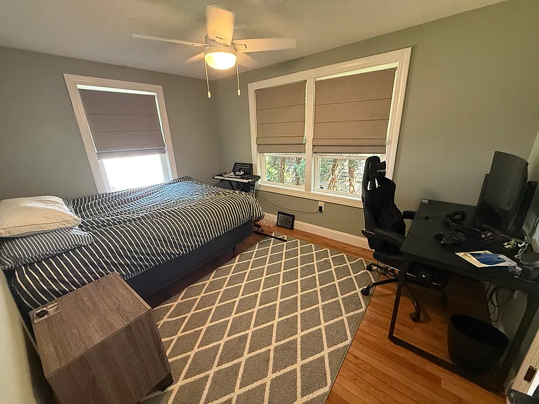 89 Baycliff Dr — Photo 13