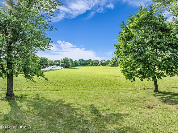 3rd image of 229 Dutch Lane Road