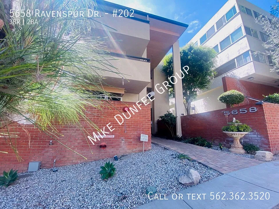 5658 Ravenspur Dr #202