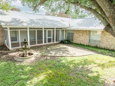 900 E 2nd Street, Nixon, TX, 78140