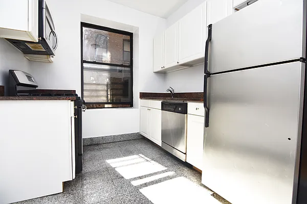 Rented by Bohemia Realty Group | media 5