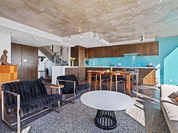 2nd image of 1228 Marinaside Cres #612