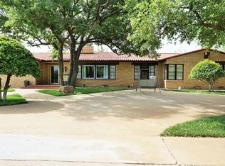 1218 E Tate St, Brownfield, TX 79316
