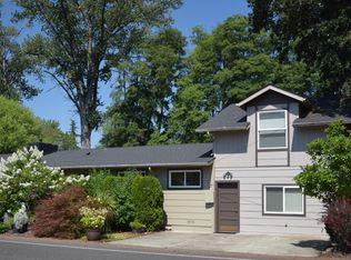 532 S Shasta Ave, Eagle Point, OR 97524