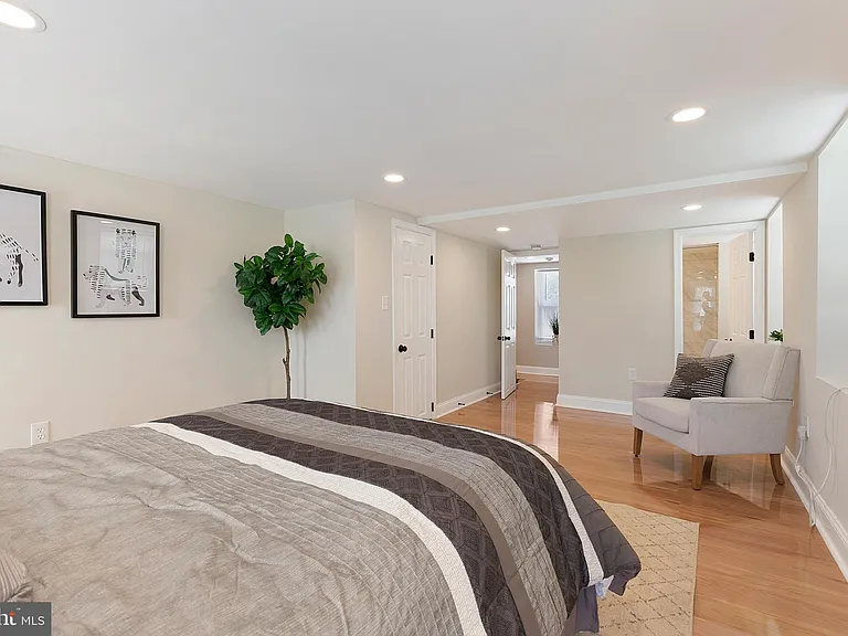 1102B Carroll St #B — Photo 33