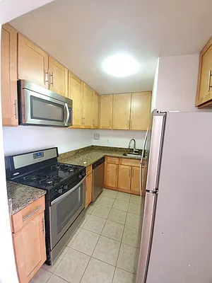 Rented by Smart NY Realty LLC | media 1