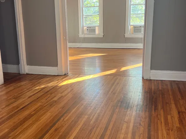 825 E High St APT B, Jefferson City, MO 65101