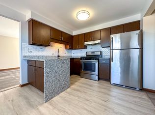 5916 W Diversey Ave APT 3R, Chicago, IL 60639