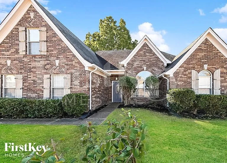 6797 Terry Chase — Photo 1