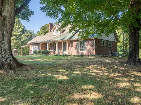 995 Lexington Hwy, Loretto, TN 38469