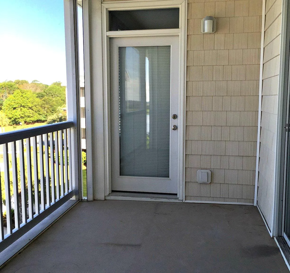 3 bed, 1350 sqft, $2,095 — Photo 3