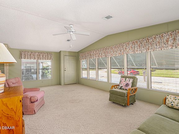 4th image of 746 Rolling Hills Dr