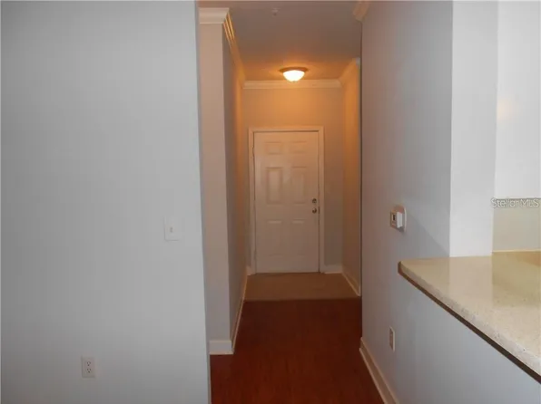 18127 Sterling Gate Cir, Tampa, FL 33647