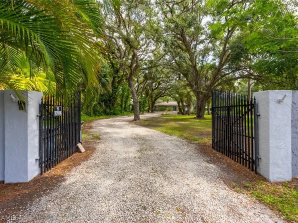 14311 Cemetery Rd, Fort Myers, FL 33905