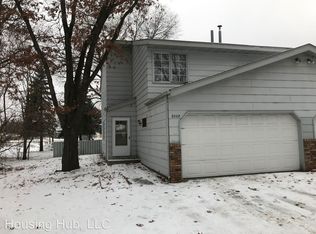 8228 Pleasant View Dr, Mounds View, MN 55112