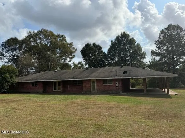 30 Renot Rd, Wiggins, MS 39577