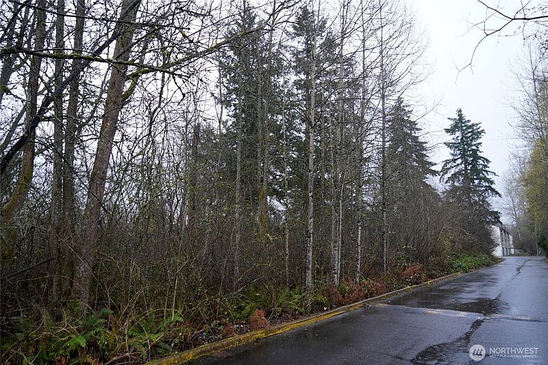 2nd image of 803 112th Street E