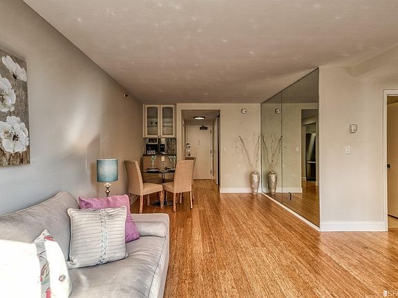4th image of 900 Bush St APT 409