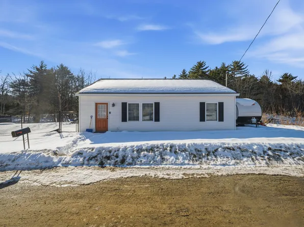 10 Old Thomaston Road, Chelsea, ME 04330