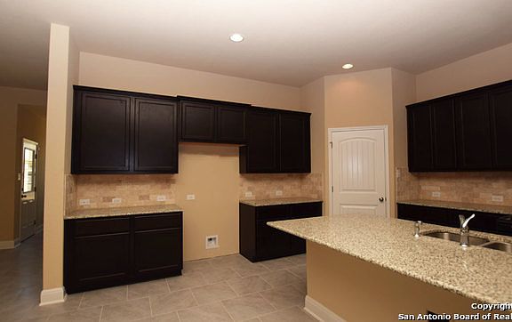 2nd image of 112 White Rock