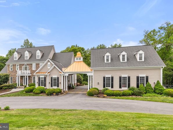 23533 Light Horse Ct Unit T