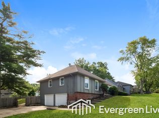 916 SW 17th St, Blue Springs, MO 64015