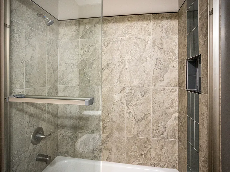 1014 Phillips Ave SE — Photo 30