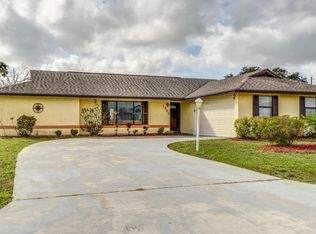 1566 SE Portillo Rd, Port Saint Lucie, FL 34952