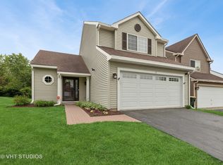 15 W Honeysuckle Dr, Round Lake Beach, IL 60073