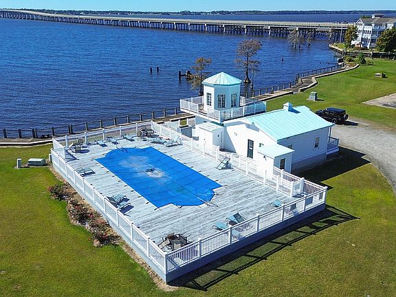 3rd image of 417 Captains Cove Unit D