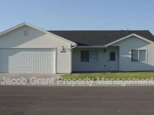 424 Alamo St, Chubbuck, ID 83202