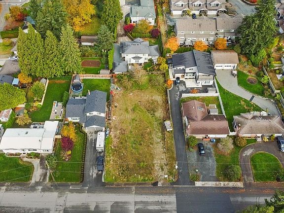 2nd image of 34099 Fraser St