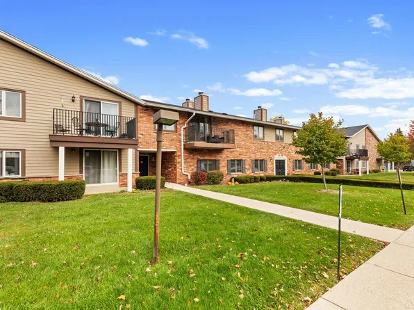 N84W16033 Menomonee AVENUE #204, Menomonee Falls, WI 53051