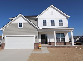 8316 Sandhill Ct, White Lake, MI 48386