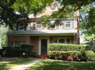 7000 Western Ave, Chevy Chase, MD