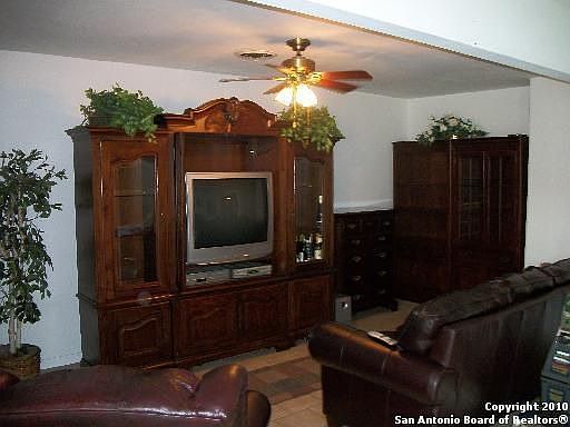 3rd image of 263 Cicero Dr