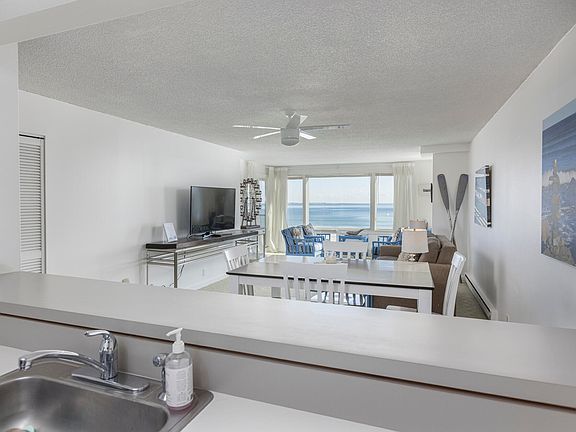 3rd image of 31 E Grand Avenue #32