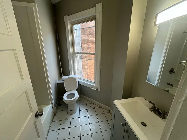 170 3rd St #3 — Photo 5