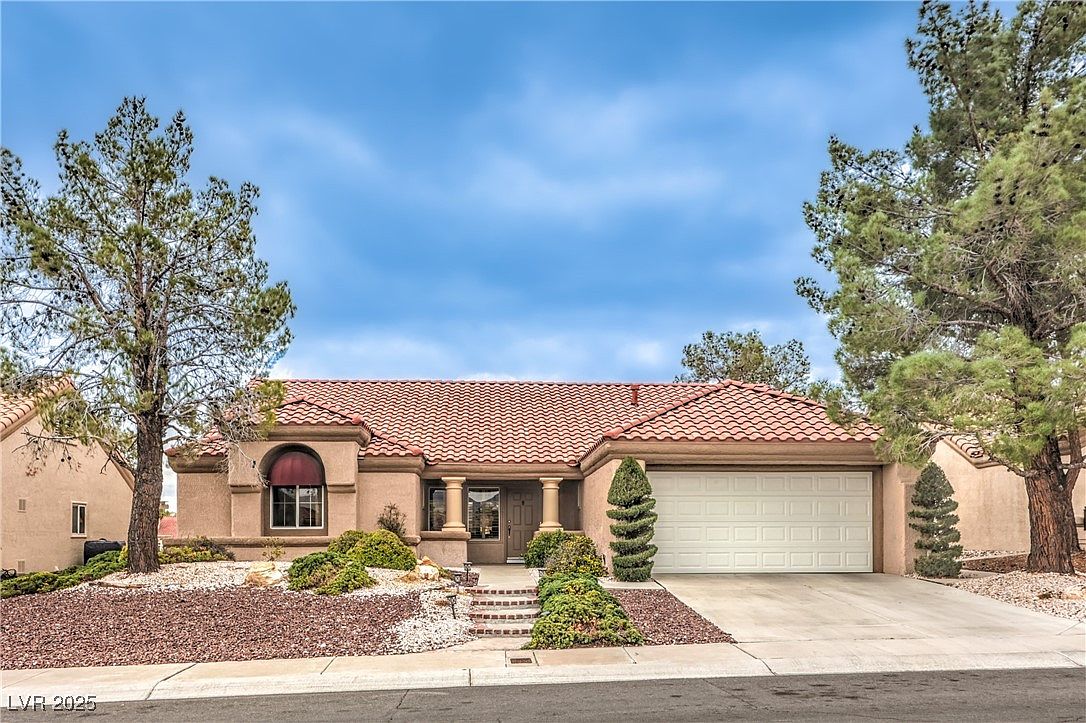 2608 Golfside Dr