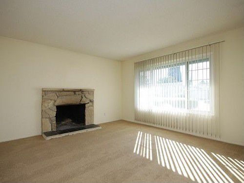 4th image of 15 Ness Ct