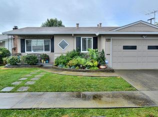 1070 Avondale Ln, Hayward, CA 94545