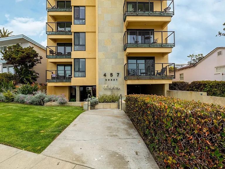 457 Coast Blvd #ID1024461P — Photo 14