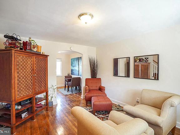 4th image of 230 Evans La