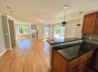 508 N 46th St #A, Seattle, WA 98103
