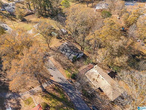 4th image of 180 Bennett St