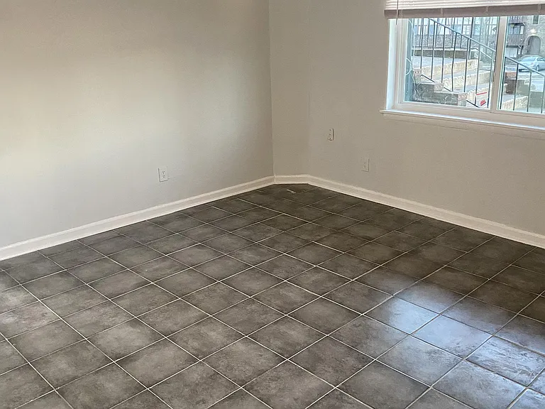 213 Camelot Dr #1 — Photo 10