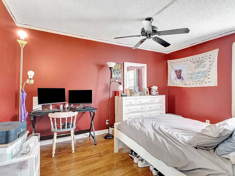 Shaker Cir — Photo 11